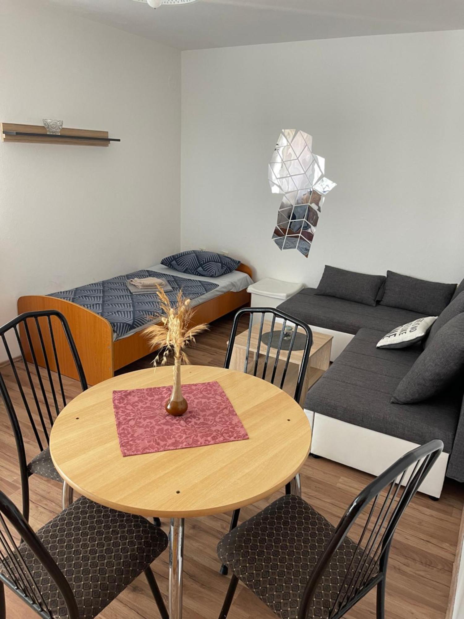 ויר Apartmani Caganic Villa Bledi מראה חיצוני תמונה